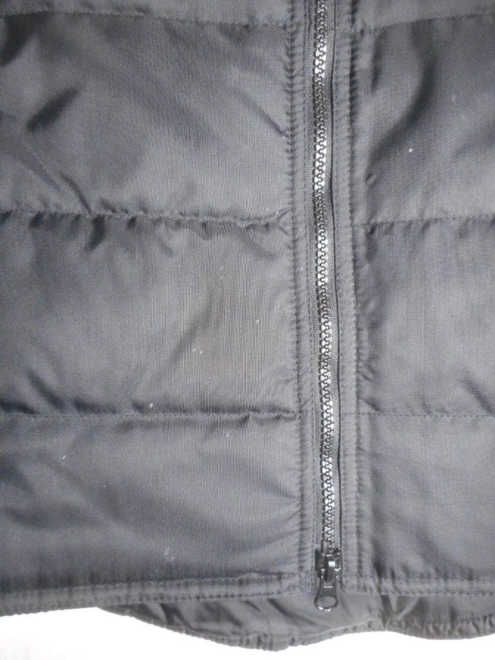 Vintage Catalina Quilted Black Puffer vest Size XL full zip front close Nylon - Picture 4 of 4